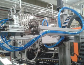 非標自動化設備的保養方（fāng）法  　　